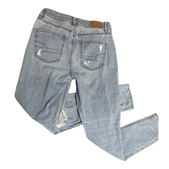 American Eagle Ripped Mom Jean - Picture 3 of 5
